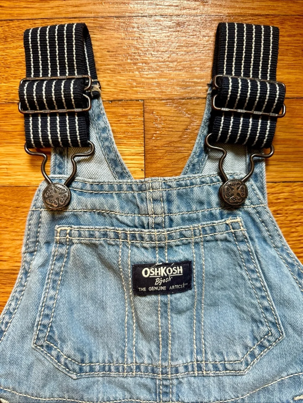 OshKosh Bgosh Denim Shorts Overalls Unisex 2T With Pockets Adjustable Straps